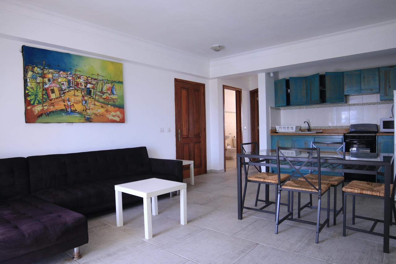 Residencial Las Palmeras De Willy Boca Chica Exterior photo
