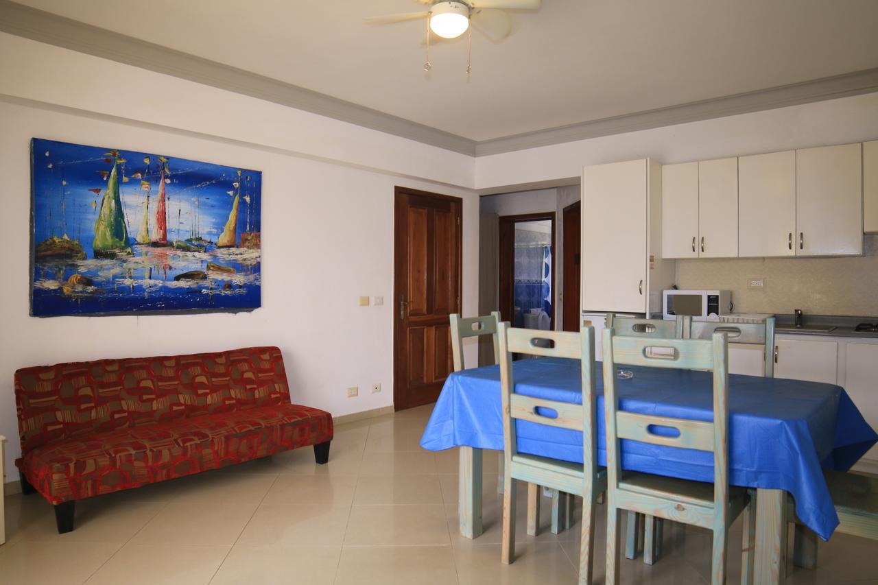 Residencial Las Palmeras De Willy Boca Chica Exterior photo